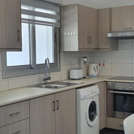 Phaedrus Living: Center Cozy Flat Demetra 102 * Larnaca